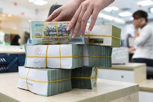 Nợ nhóm 5 chạm mốc 118.915 tỷ: Ngân hàng nào đang “chìm” trong khủng hoảng?