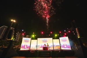 Hàng nghìn người “quẩy hết mình” tại Lễ hội Bia và Ẩm thực quốc tế ở Vinhomes Grand Park