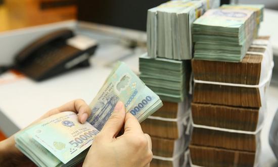 Ngành ngân hàng 2025: Lợi nhuận bứt phá, tín dụng 'tăng tốc'