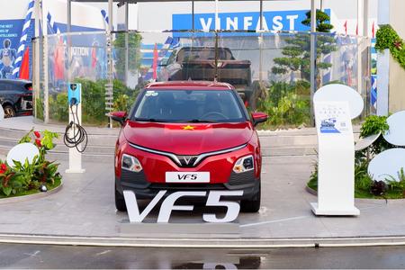 VinFast VF 5: “Xe quốc dân” lý tưởng cho người trẻ mua xe lần đầu