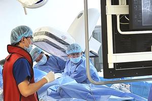 Vinmec Nha Trang cứu sống du khách Hàn Quốc nguy kịch, đưa về nước an toàn