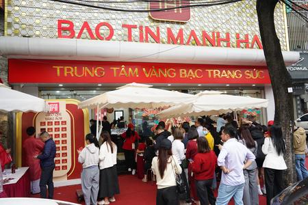 Bảo Tín Mạnh Hải: Cầm giấy hẹn vàng 50 ngày mà lòng như lửa đốt 