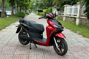 Chạy mạnh, đổi pin nhanh, “nuôi” tiết kiệm: VinFast Kinet định nghĩa lại xe tay ga thể thao 