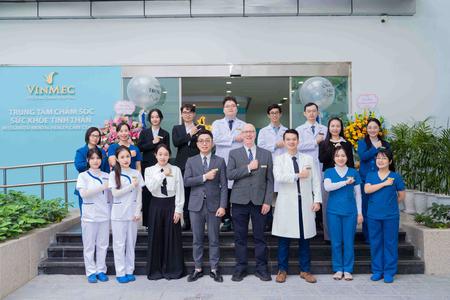 Con nổi nóng, bỏ học, đóng cửa phòng: Cha mẹ nên làm gì trước tiên?
